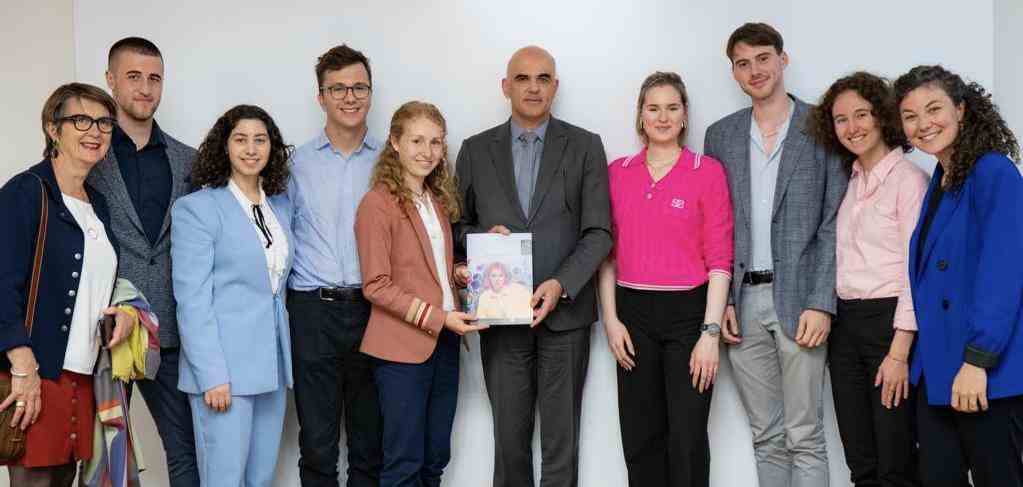 Übergabe Präsident