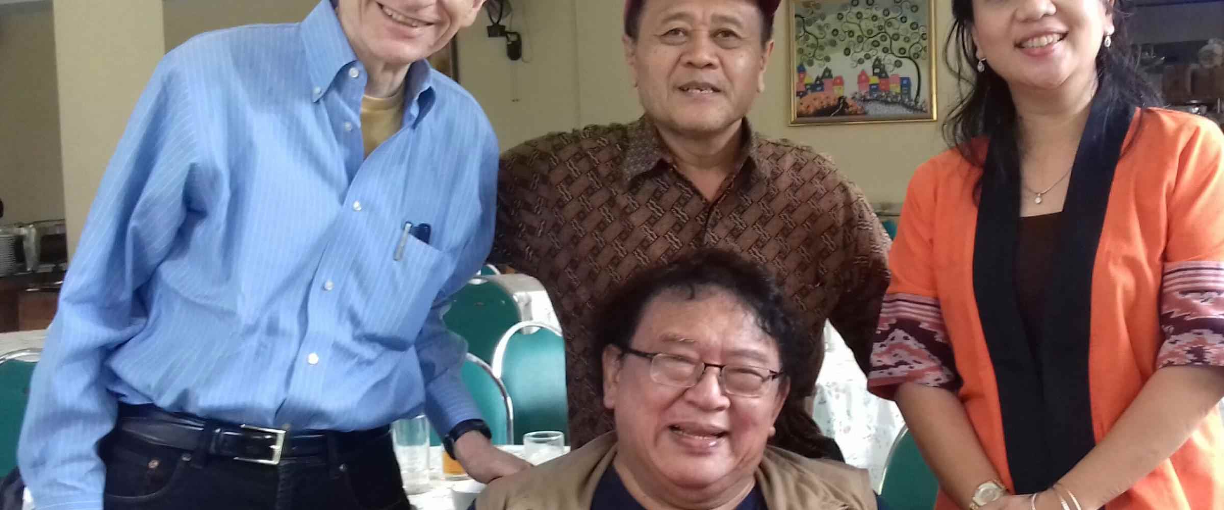 Photo of Wimar Witoelar and Bill Drayton