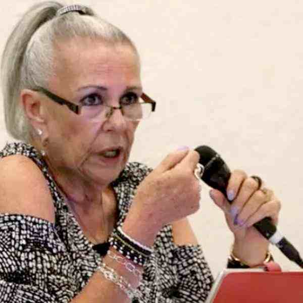 Teresa C. Ulloa Ziaurriz