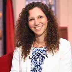 Dina Hashish headshot