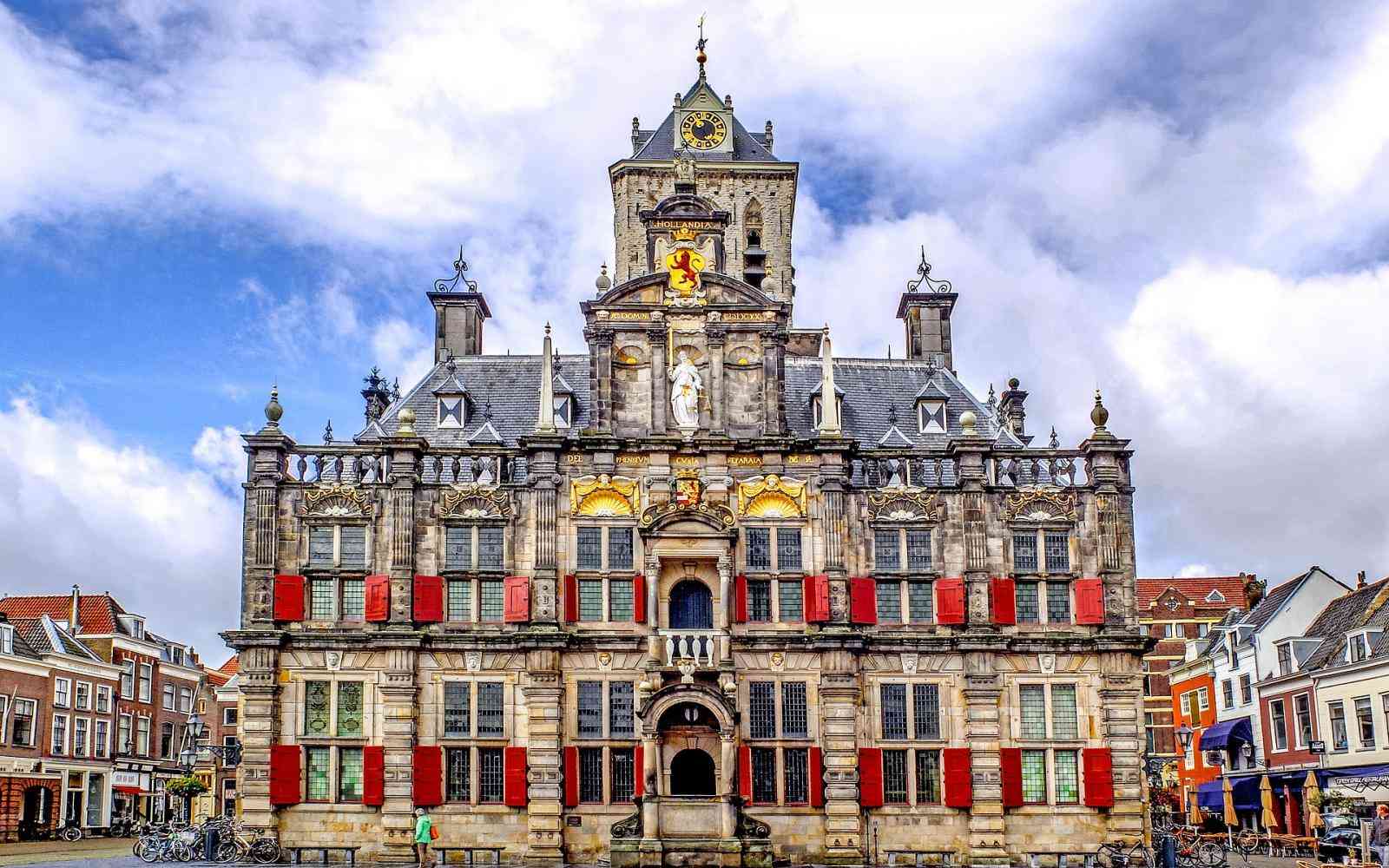Delft-town-hall