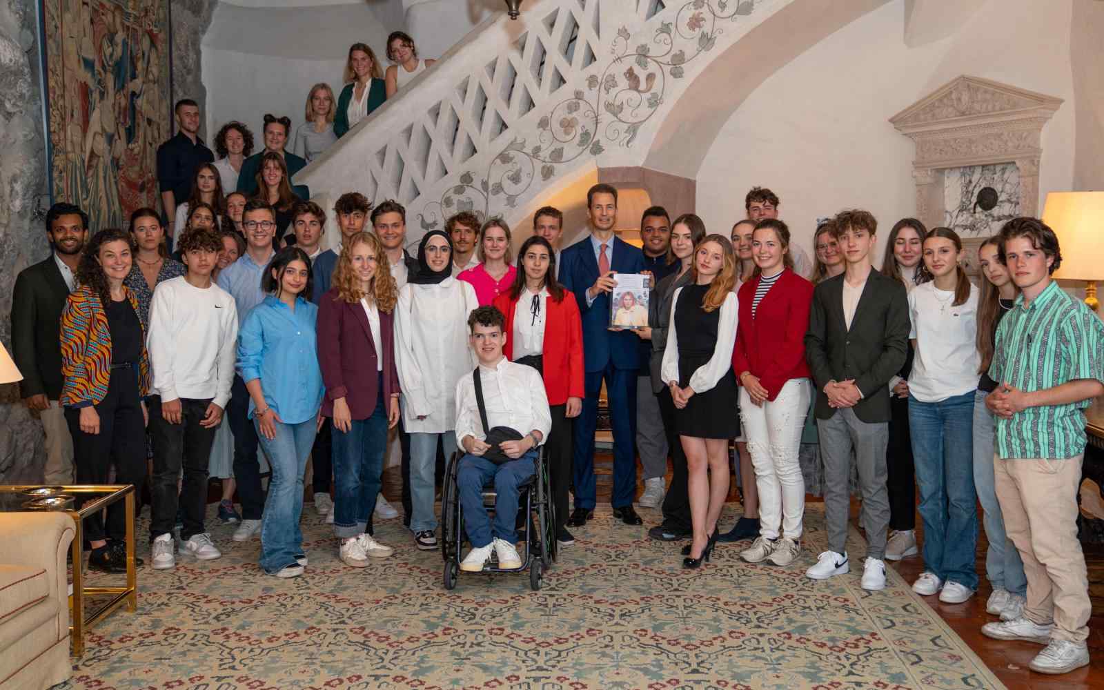 Group picture of the current cohort of the Generation Chanagemaker program with representatives from Liechntestein Royal Family