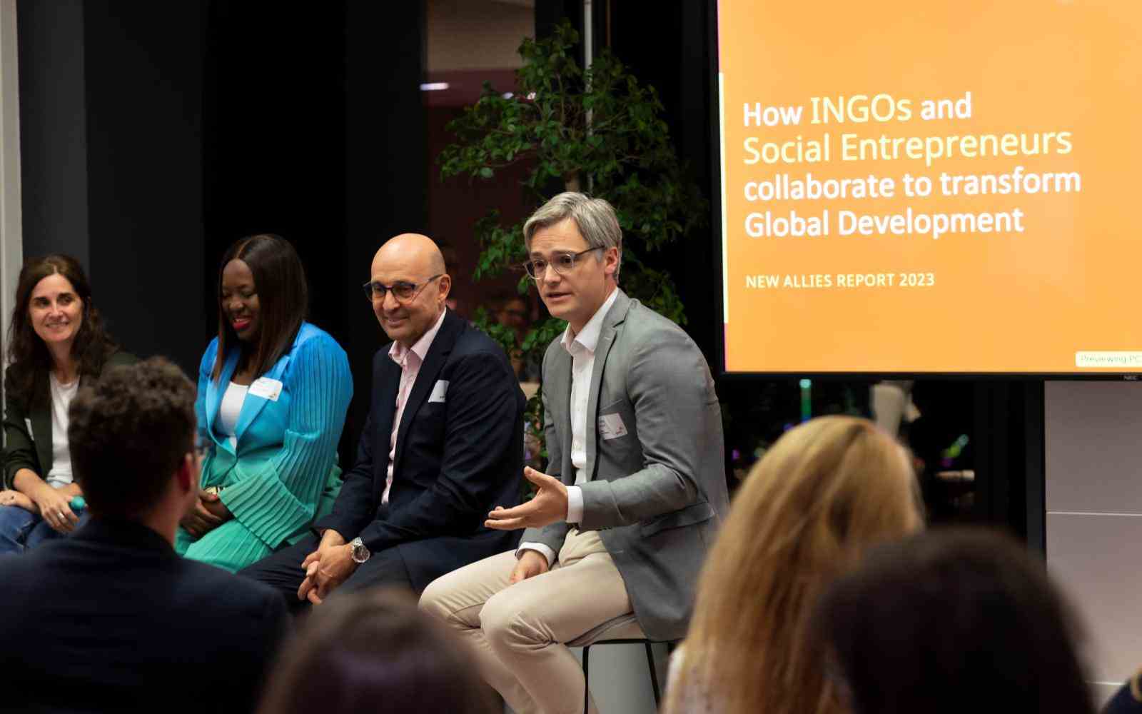 Pictureo f the Roundtable about collaboration between NGOs and Social Entrepreneurs