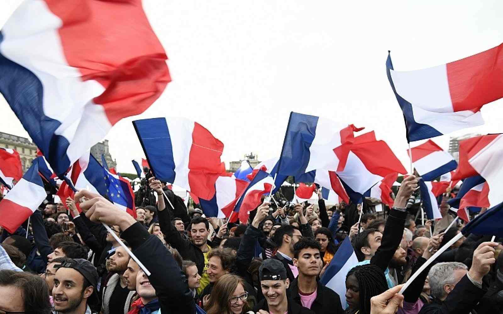 Rejoignez la grande équipe de France pour la jeunesse - Slate