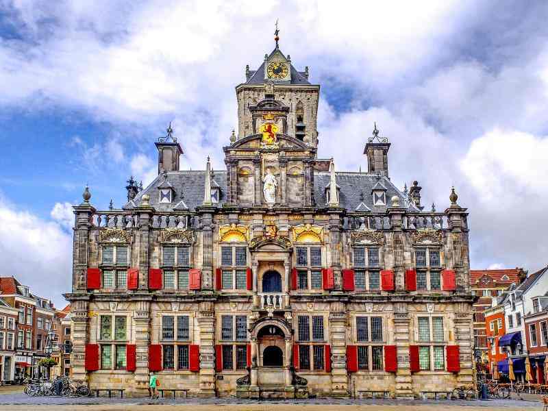 Delft-town-hall