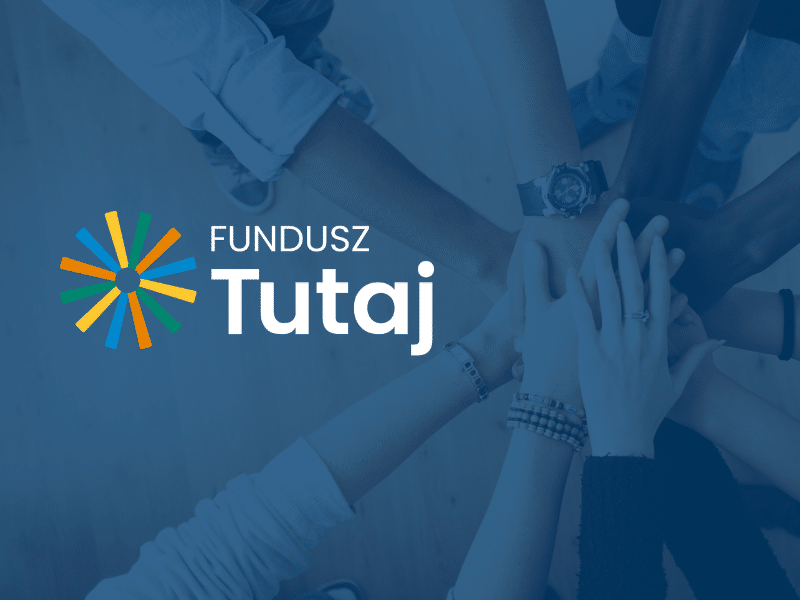 Fundusz Tutaj - osoby trzymają dłonie razem