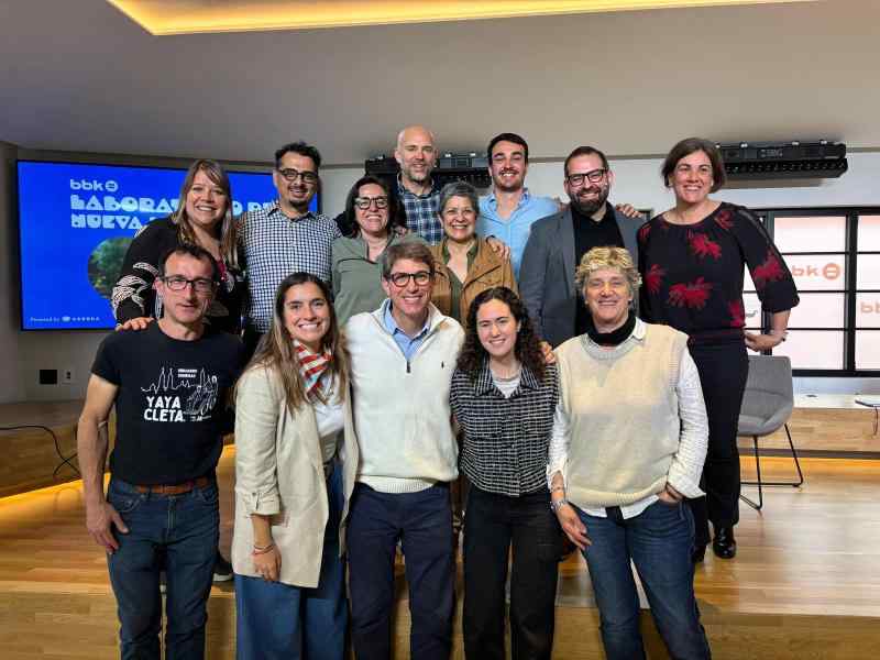 El equipo de Ashoka y BBK