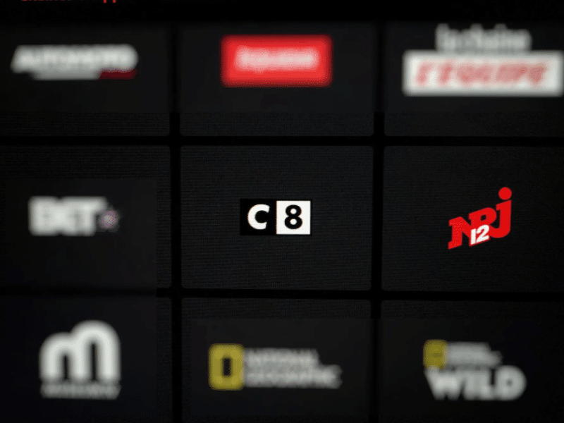 Les candidatures de C8 et de NRJ12 n’ont pas ete retenues par l’Arcom (Autorite de regulation de l audiovisuel et de la communication numerique) pour la reattribution des frequences de la TNT en 2025, a Paris, le 24 juillet 2024.